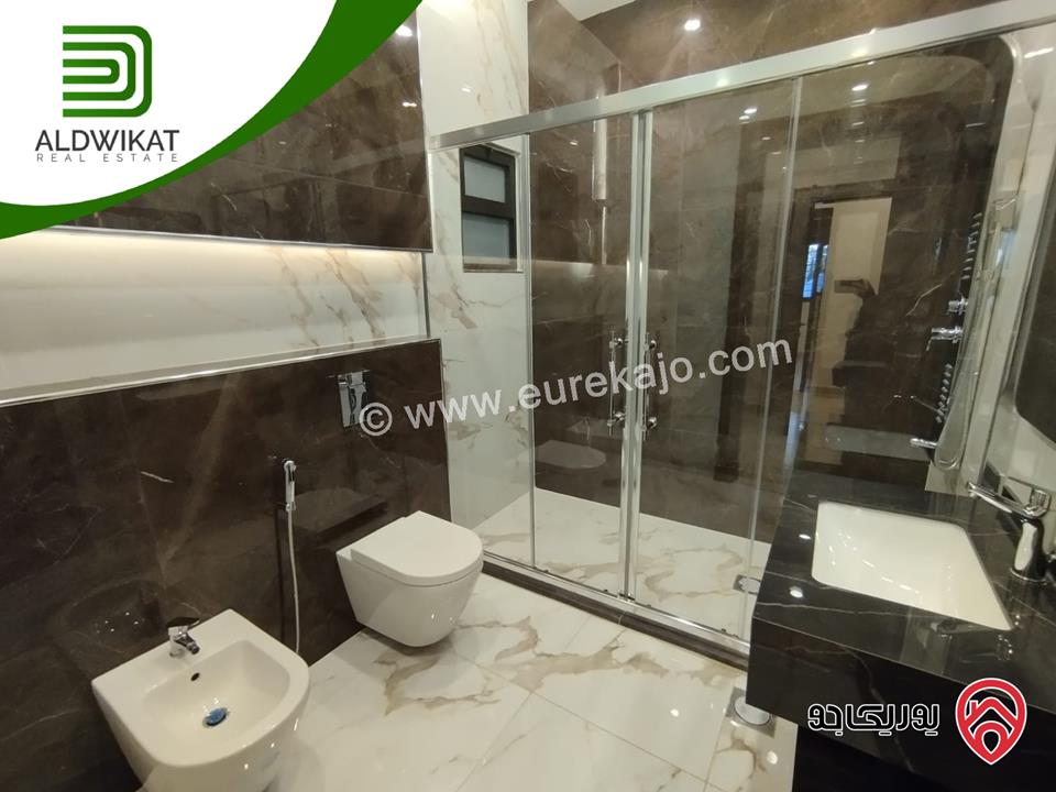 شقة طابق ارضي مساحة البناء 200م ومساحة الحديقة 150م للبيع في عمان - دابوق
