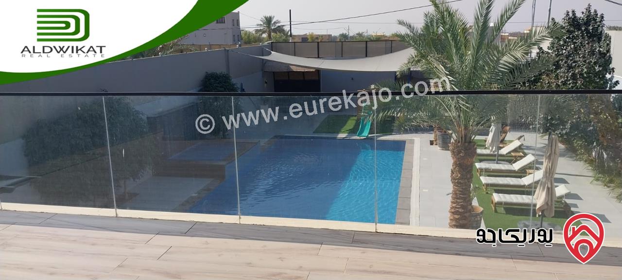 شالية للبيع في الغورمنتجع البحيرة البحر الميت مساحة البناء 200م ومساحة الارض 660م ومساحة الحديقة 300م