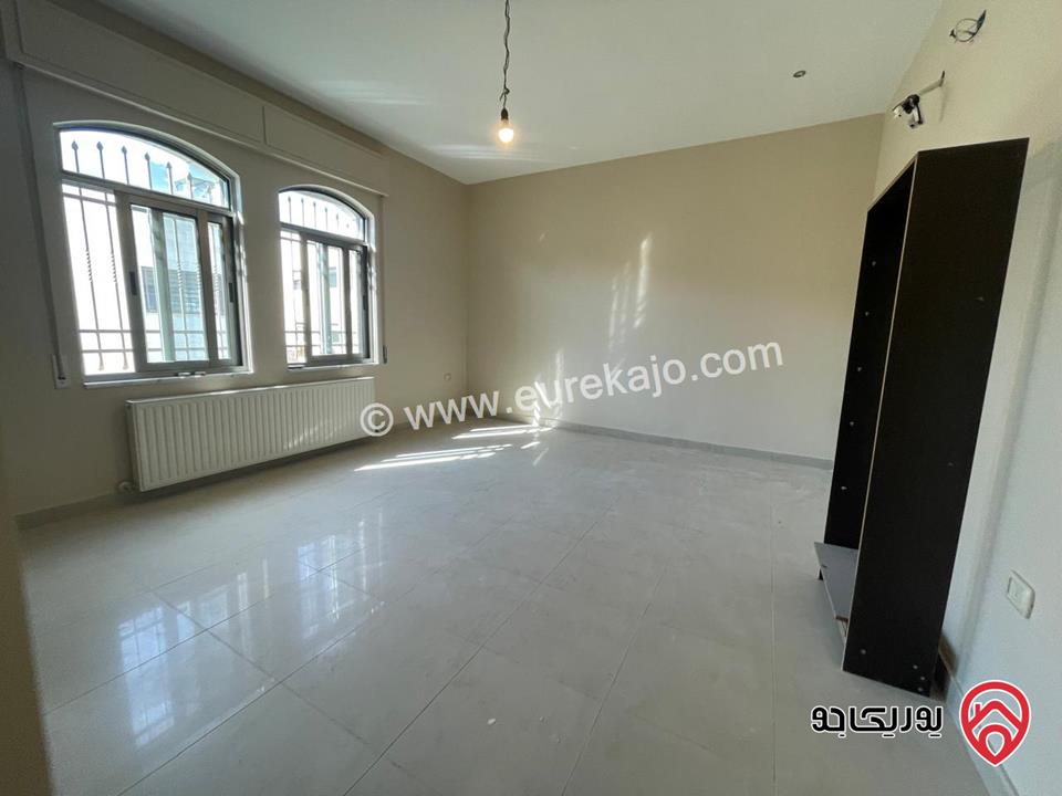 شقة فارغة مساحة 325م للإيجار في عمان - ضاحية الأمير راشد 