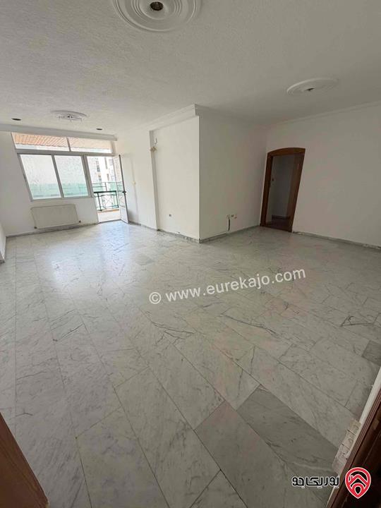 شقة طابق رابع مساحة 108م للبيع في عمان - الرابية 