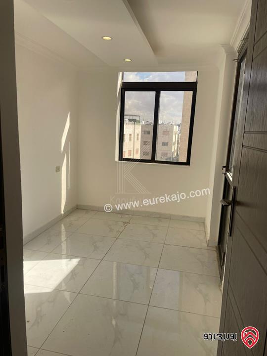 شقة فاخرة مساحة 342م طابق ثالث للبيع في عمان - الشميساني