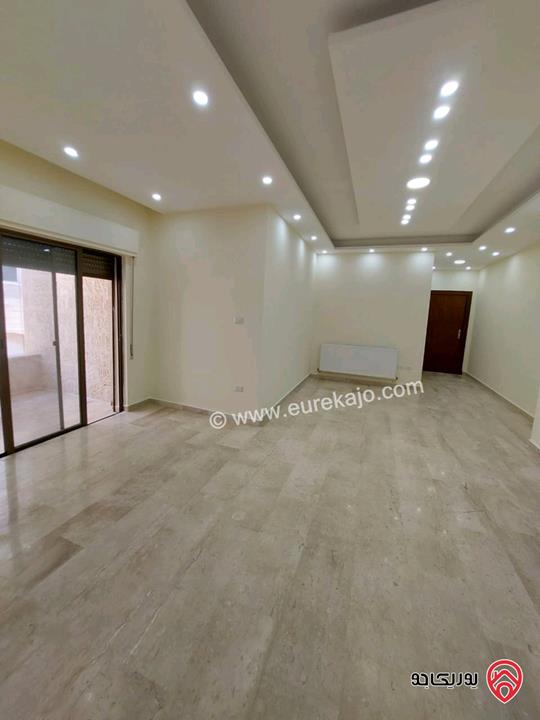 شقة مساحة 120م طابق اول للبيع في عمان - ضاحية الرشيد خلف الجامعة موقع سكني استثماري 