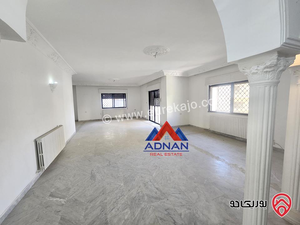 فيلا مستقلة مساحة 500م على أرض 803م للبيع في عمان - تلاع العلي شارع المدينة المنورة