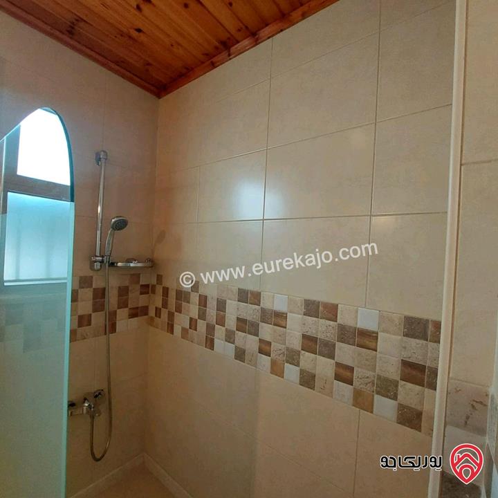 شقة طابق اخير مع روف مساحة 183م للبيع في عمان - خلدا