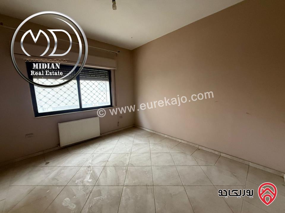 شقة طابقية فارغة للايجار في عمان - الدوار السابع مساحة 300م 4 نوم طابق اول بسعر مميز