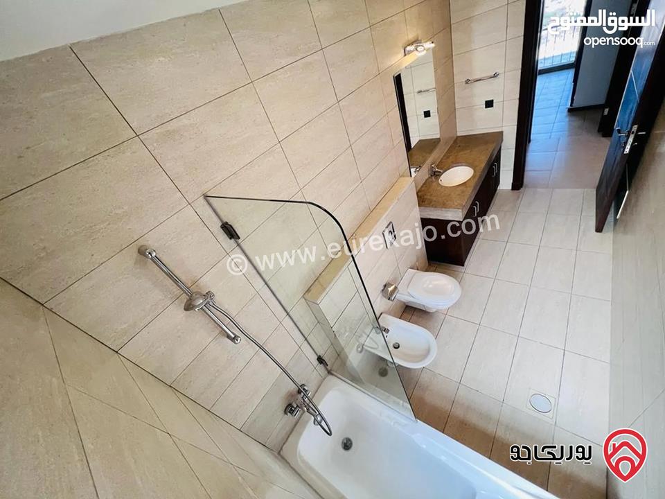 شقة فاخرة مفروشة مساحة 240م للايجار في عمان - عبدون 