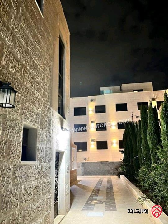 بيت شبه فيلا مساحة 251م على ارض 667م للبيع في عمان - ضاحية الامير علي 