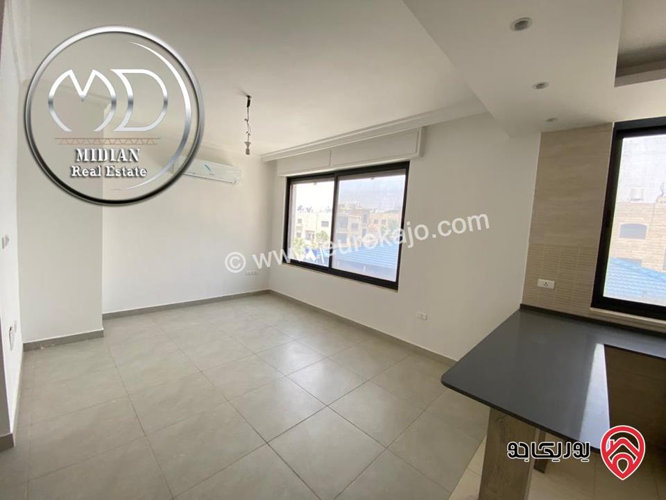 شقق فارغة للايجار في عمان - ام اذينة مساحات 140م تشطيبات سوبر ديلوكس اطلالة جميلة بسعر مميز