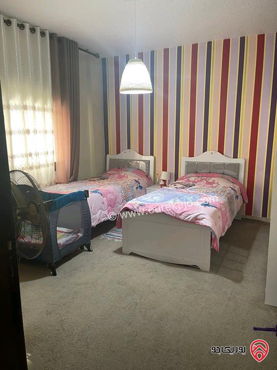 شقة سوبرديلوكس للبيع في الزرقاء - الزرقاء الجديدة مساحة 155م + 20م ارضي معلق