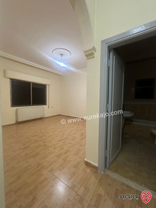 شقة طابق ثالث مساحة 160م للايجار في عمان - ضاحية الرشيد