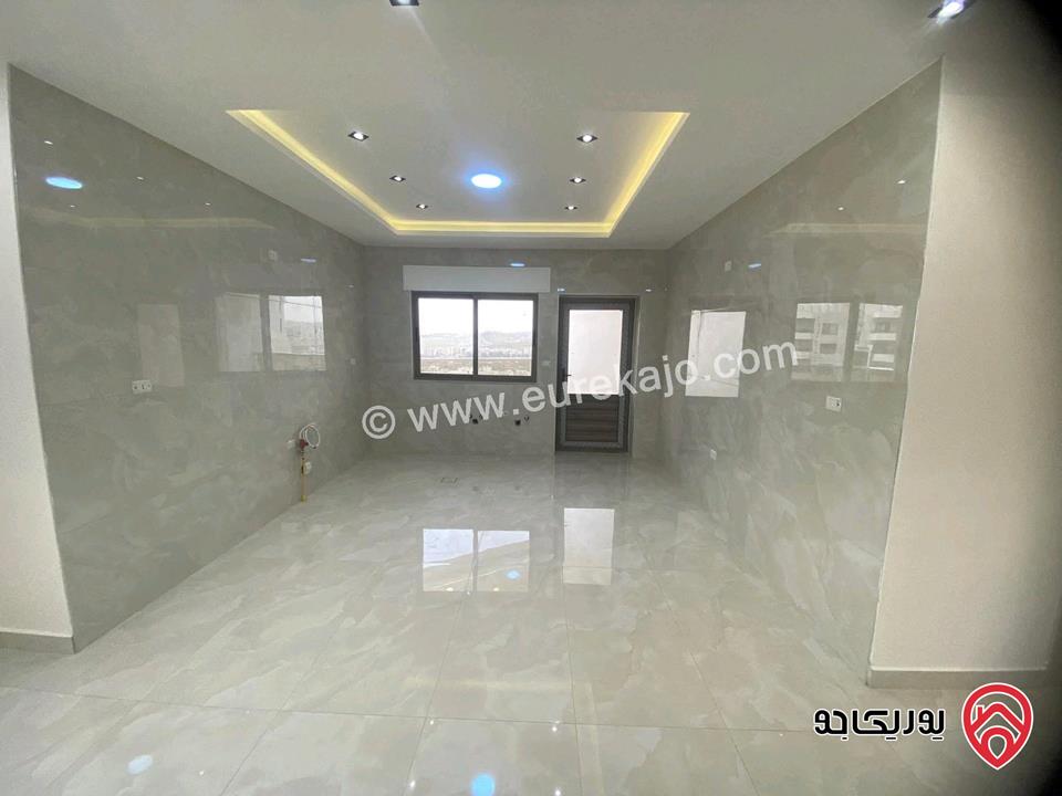 شقة فخمة طابق اول مساحة 175م للبيع في عمان - شفا بدران حي الدرك بسعر 85 الف ت 0796974924 