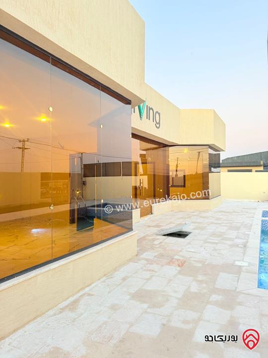 مزرعة داخل كومباوند مغلق مساحة البناء 100م على أرض 500م للبيع في عمان - طريق المطار خلف جامعة الاسراء بالقرب من الشحن الجوي