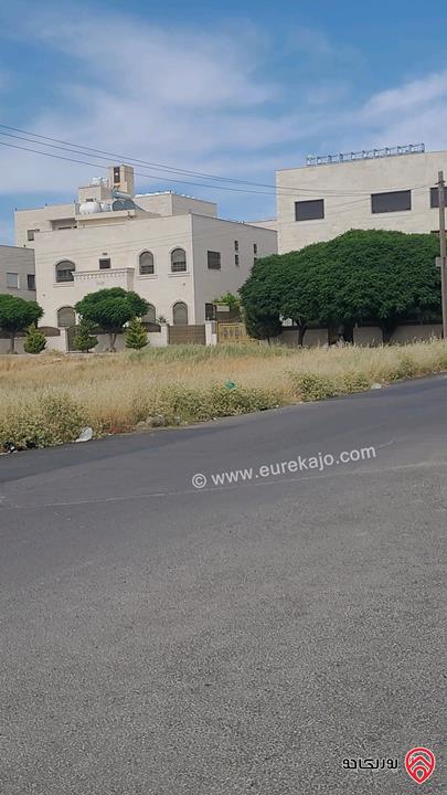 قطعة أرض للبيع في عمان - الجويدة مساحة 510م سكن ج مطلة تقع على شارعين
