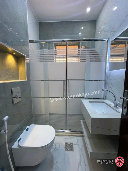 شقة طابق أول مساحة 165م للبيع في عمان - الجبيهة