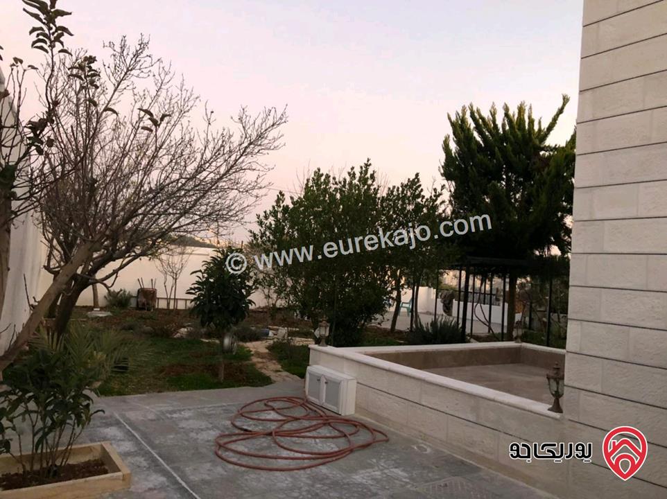 فيلا فخمة مساحة البناء 550م على أرض 984م للبيع في عمان - مرج الحمام