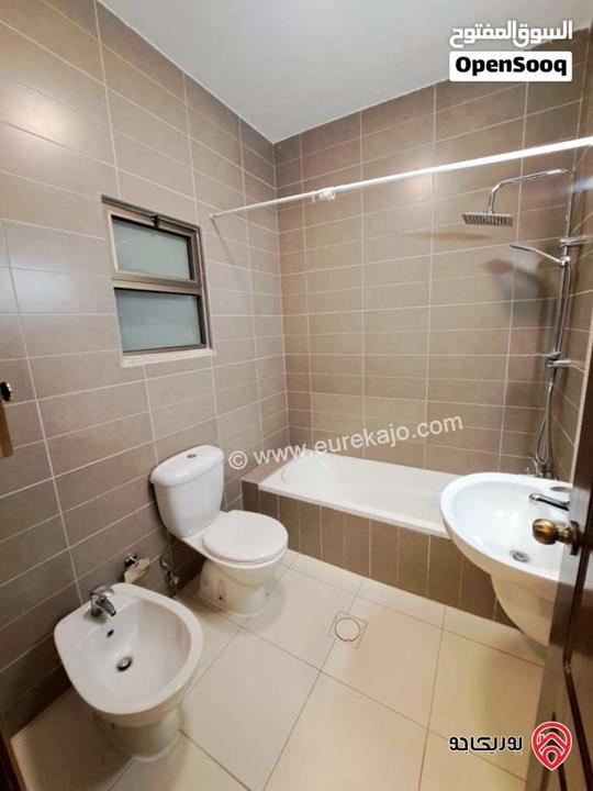 شقة طابق اول مساحة 250م للايجار في عمان - دير غبار