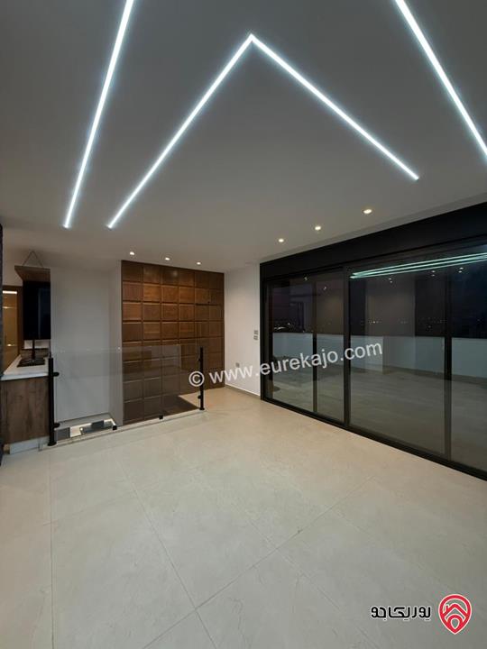 شقة دوبلكس مساحة 250م للبيع في عمان - دير غبار – تحفة هندسية بإطلالة بانورامية تأسر الأنفاس