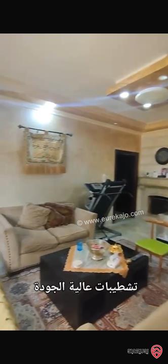 شقة ارضية مساحة 225م داخلي و 135م خارجي فاخرة للبيع في عمان - خلدا 