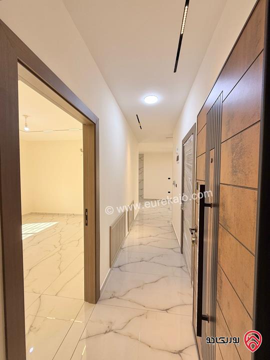 شقة أرضية مساحة 128م داخلي و 160م خارجي للبيع في عمان - البنيات 