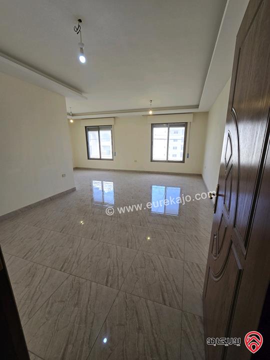 شقة مساحة 175م طابق اول للبيع في عمان - الرابية 