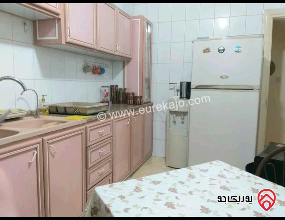 شقة مساحة 100م طابق أول للبيع في عمان - طبربور