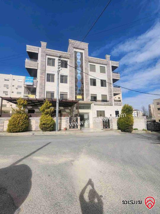 شقة جديدة طابق ثاني مساحة 193م للبيع في عمان - الجبيهة من المالك مباشرة