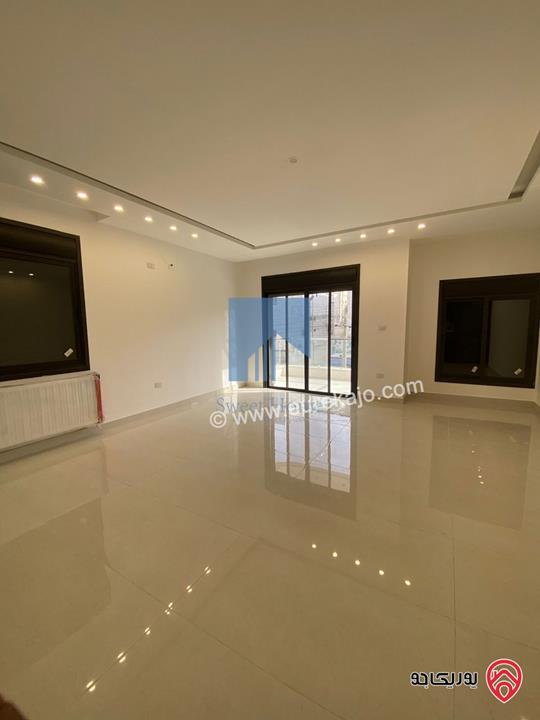 شقة فاخرة للبيع في عمان - الجندويل قرب المتصرفية طابق اول 170م تشطيب سوبر ديلوكس لم تسكن بسعر مغري