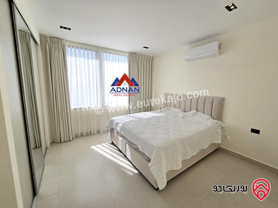 رووف مفروش مساحة 70م مع تراس مطل للإيجار السنوي في عمان - الصويفية