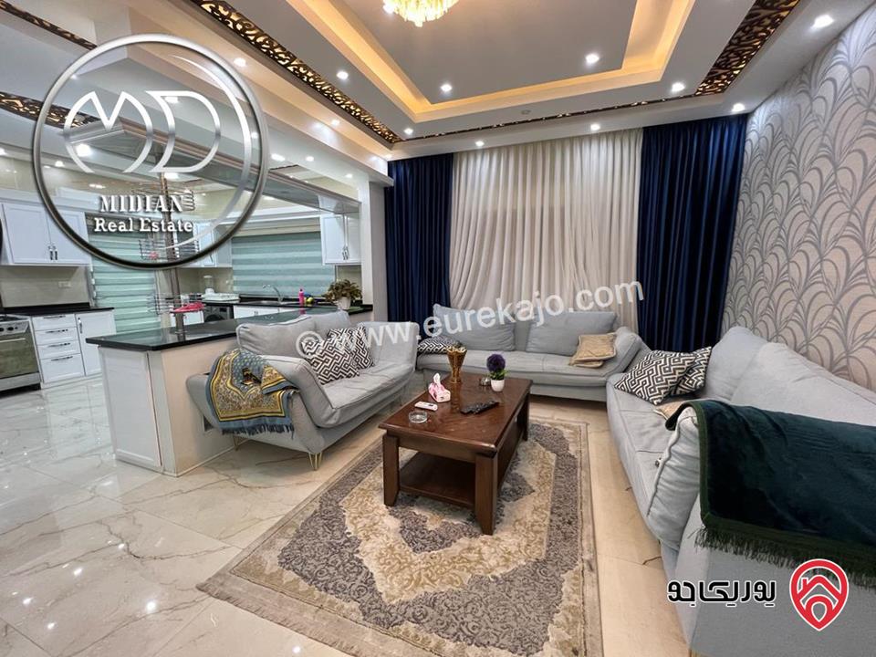 شقة مفروشة للايجار في عمان - الشميساني مساحة 200م طابق اول تشطيبات و ديكورات فندقية فاخرة اطلالة جميلة