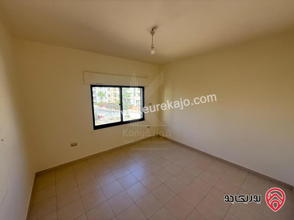 شقة مميزة مساحة 100م طابق ثالث للبيع في عمان - دير غبار