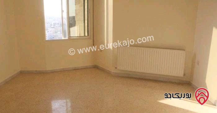 شقة مساحة 250م طابق ثالث للايجار في عمان - الشميساني 