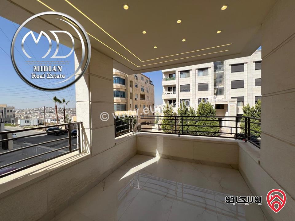 شقق جديدة للبيع في عمان - ضاحية النخيل مساحات 210م تشطيبات ديكورات عصرية فاخرة اطلالة جميلة بسعر مميز