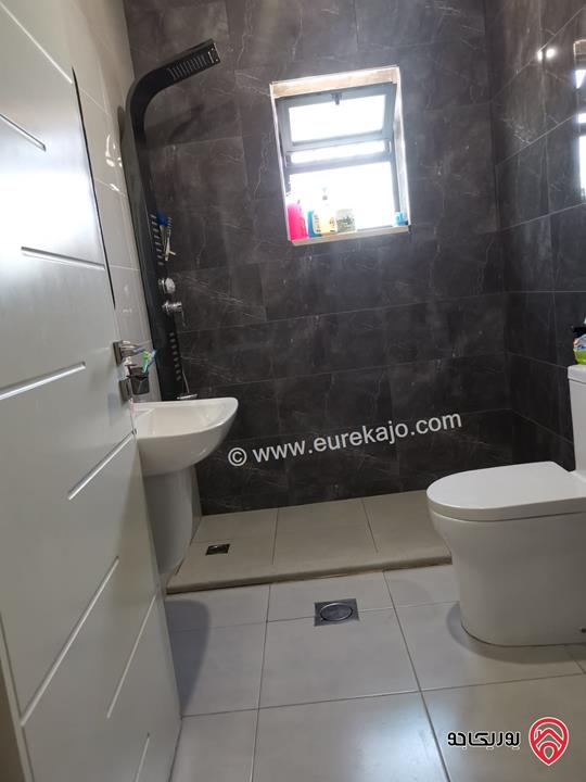 بيت مستقل مساحة 485م على أرض 300م للبيع في عمان - جاوا  