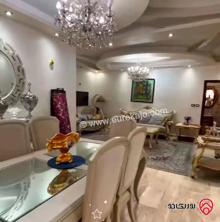 شقة ارضية مفروشة مساحة 135م داخلي و 50م خارجي للبيع في عمان - الرابية مخدومة ومنطقة هادئة