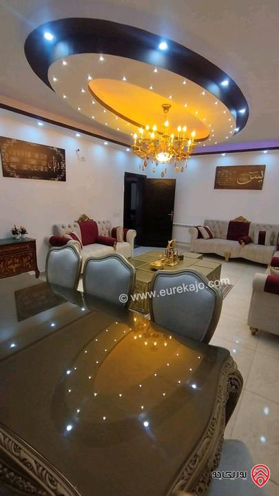 فيلا مساحة 560م على ارض 711م للبيع في الزرقاء - ام رمانة