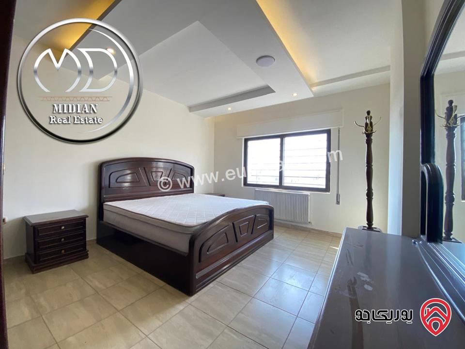 شقة للبيع في عمان - خلدا مساحة 220م طابق ثالث 4 نوم تشطيبات سوبر ديلوكس اطلالة جميلة و بسعر مميز