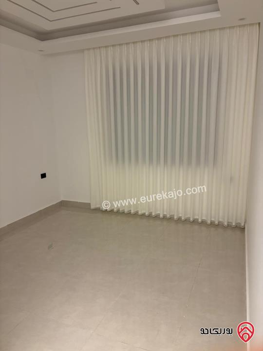 شقة جديدة ومميزة سوبر ديلوكس طابق أول مساحة 130م للبيع في عمان - ابو نصير 