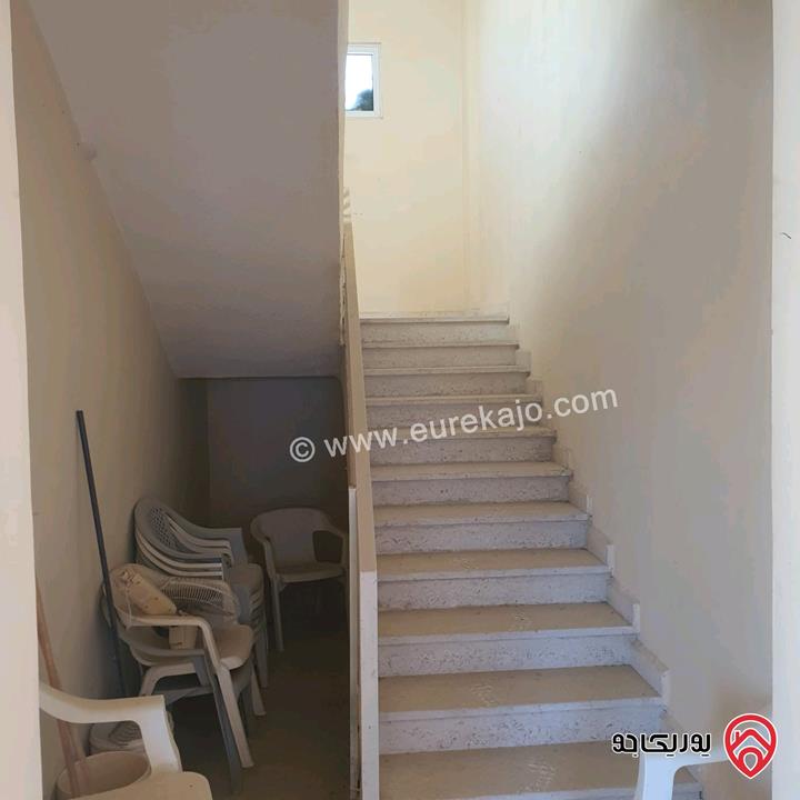 قطعة أرض مساحة 594م عليها بيت طابقين للبيع في البحر الميت جوفة الكفرين 