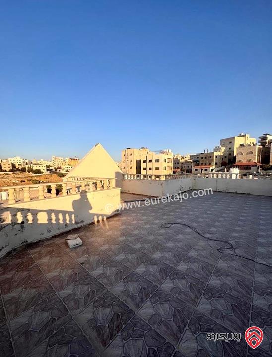 بيت مستقل مميز مساحة 800م على أرض 757م للبيع في عمان - منطقة ام نوارة 