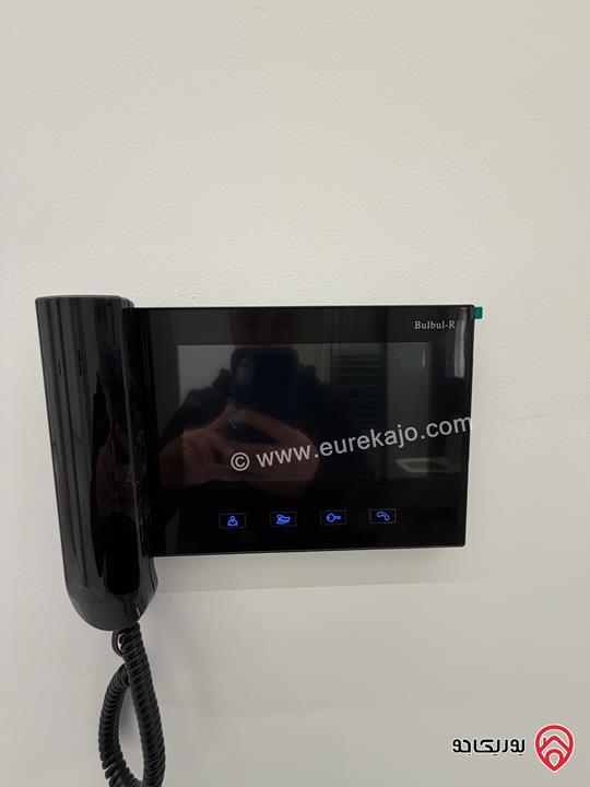 شقة شبه ارضي مساحة 160م مع ترس وحديقة 100م للبيع في عمان - البنيات 