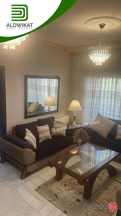 شقة مفروشة للايجار في عمان - ضاحية الامير راشد طابق ثاني مساحة البناء 210م منطقة هادئة بالقرب من الخدمات