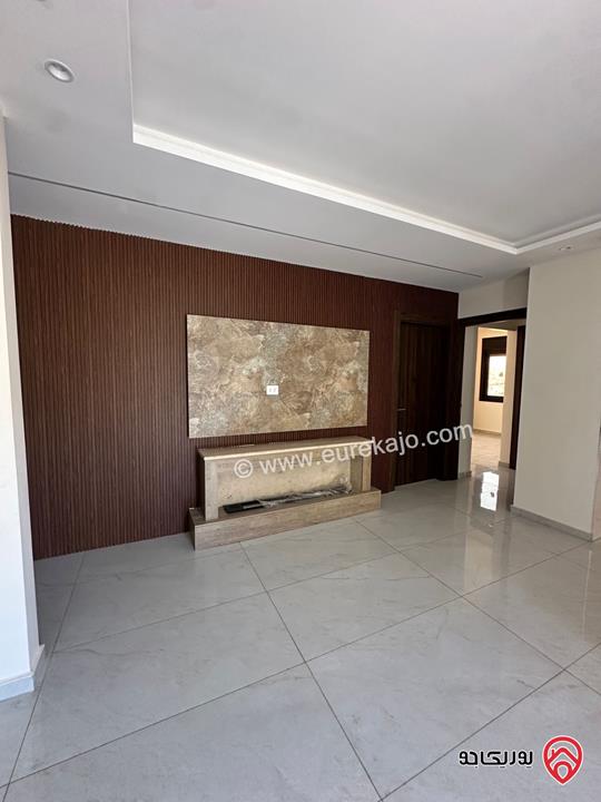 شقة طابق ارضي مساحة 116م للبيع في عمان - المقابلين 