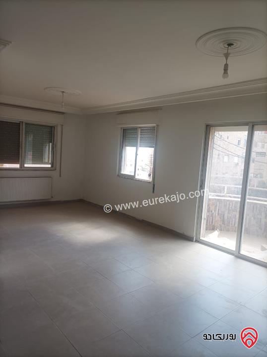 شقة طابق أول مساحة 180م للايجار في عمان - الجاردنز 