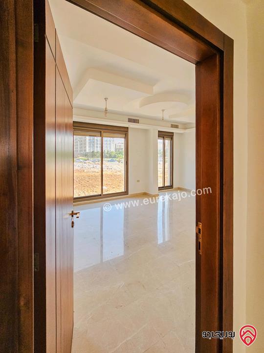 شقة سوبر ديلوكس جديدة - طابقية - مساحة 223م طابق أول للبيع في عمان - دير غبار