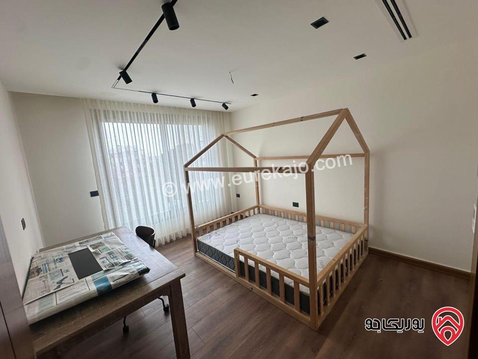 شقة ارضية مفروشة مساحة 240م للايجار في عمان - عبدون