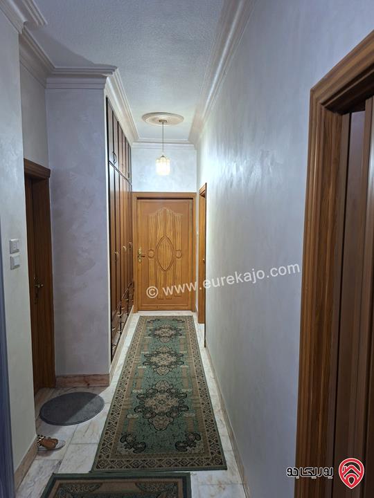 فيلا مساحة 218م على أرض 406م للبيع في الزرقاء - مدينة الشرق