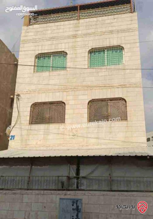 عماره للبيع في عمان - أم نوارة على مساحة أرض 400م 3 طوابق وروف بسعر مناسب 