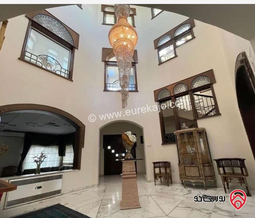 فيلا مستقلة مساحة 1 دونم على ارض 808م للبيع في عمان - عبدون 