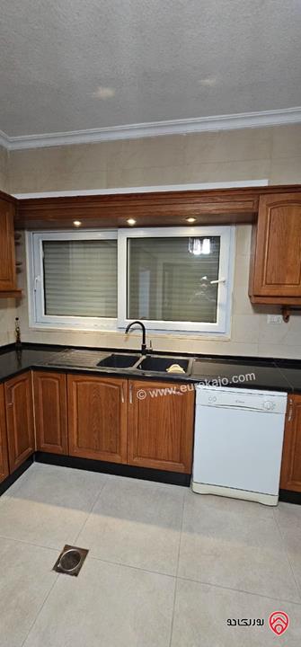  شقة دوبلكس مع روف مساحة 349م للبيع في الفحيص – الرهوة