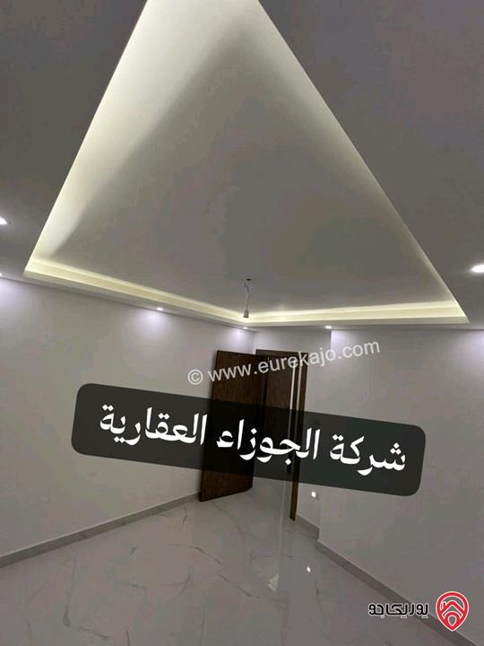 شقة أرضية فاخرة لم تسكن مساحة 150م داخلي و 30م خارجي للايجار في عمان - الياسمين